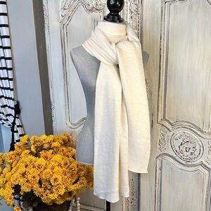 Oversized Elegant Cream Knit Scarf